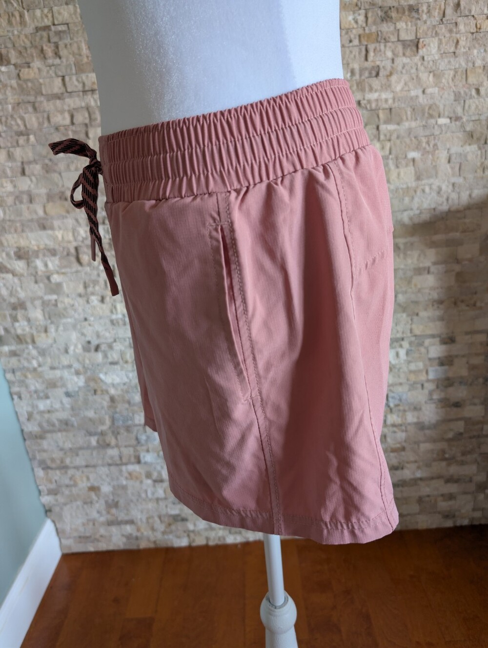 Feminine Pink Gorpcore Outdoors Shorts Women's XS Quick Dry Hiking Spring Summer image 4